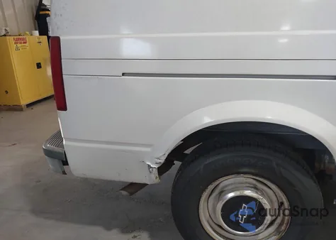 1997 Chevrolet Astro из США, поврежденный, VIN 1GCDL19W1VB116440